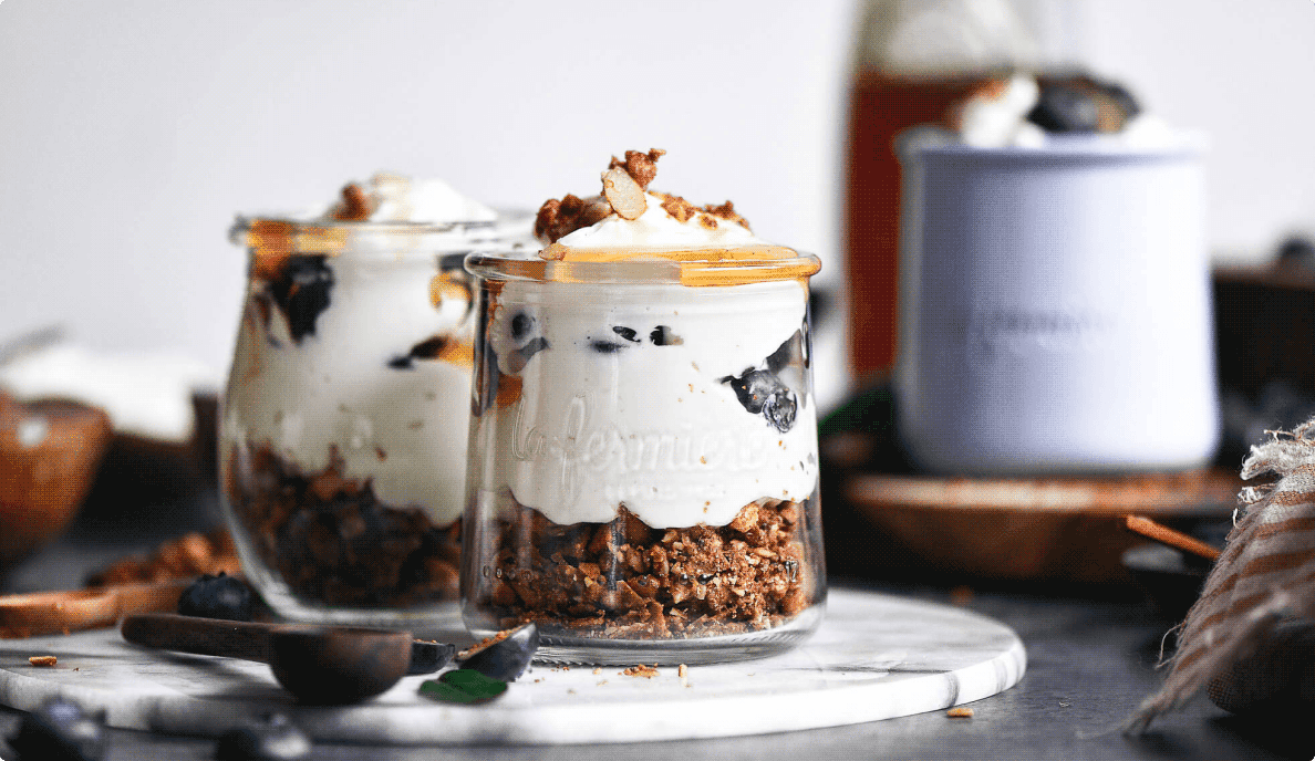 greek yogurt honey parfait